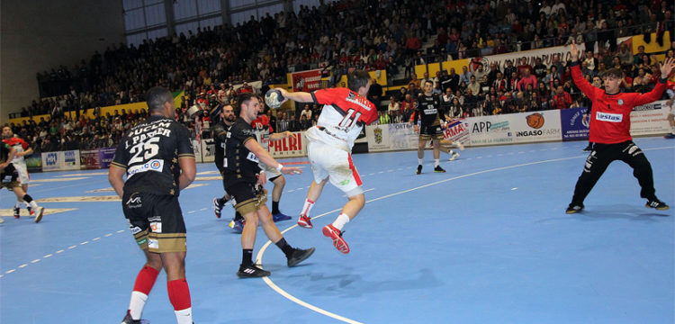 Viveros Herol Bm. Nava derrota 32-25 a Alarcos Ciudad Real