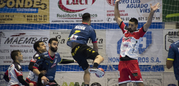 Nava - Ademar / Foto: Dani Pérez