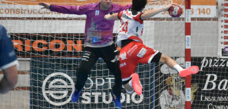 Óscar Marugán ante Javi Díaz / Foto: Raúl Fonseca