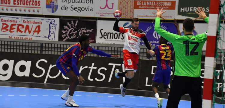 Filipe Mota ante el Barça / Foto: Dani Pérez