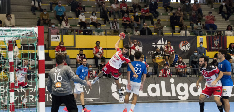 Rodrigo Pérez ante César / Foto: Daniel Pérez